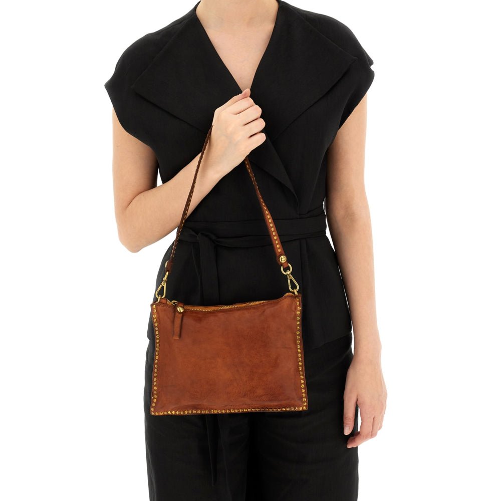 Borsa bustina "EVA" linea KURA Campomaggi C031070ND - X0007 Cognac - Pelletteria Allegrini