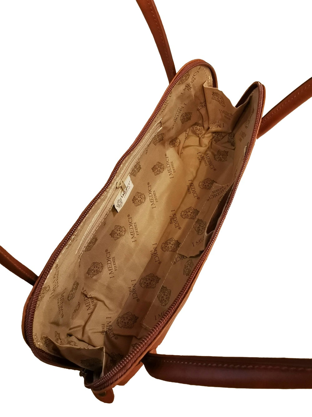 Borsa di piccole dimensioni, dalle linee curve. Si presenta con due manici fissi. Made in Italy