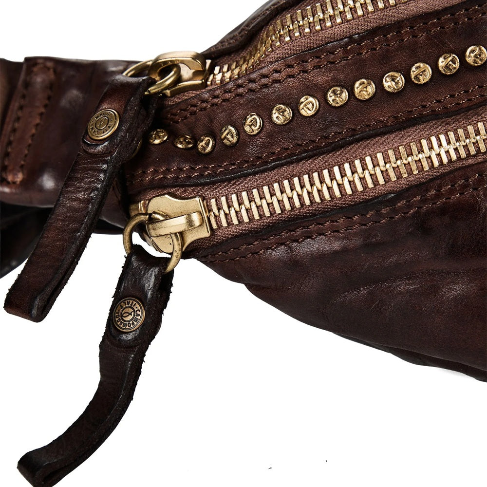 Borsa marsupio in pelle con borchie Campomaggi C036430ND-X0007 Testa di moro