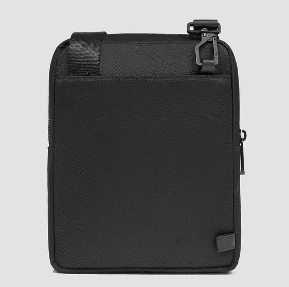 Borsello porta iPad Piquadro CA1816W129 Nero - Pelletteria Allegrini