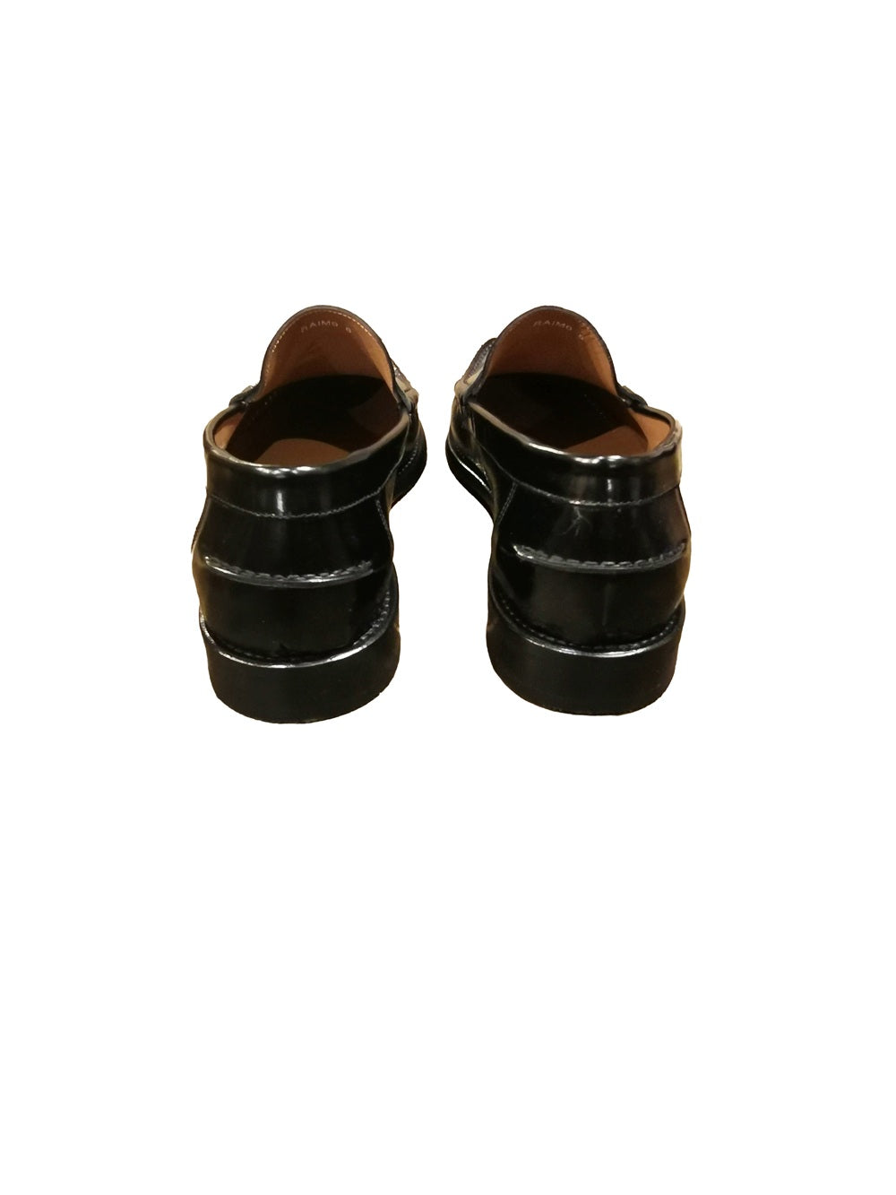 Mocassino da uomo, in pelle di vitello spazzolato. Modello classico, elegante che non passa mai di moda. Made in Italy