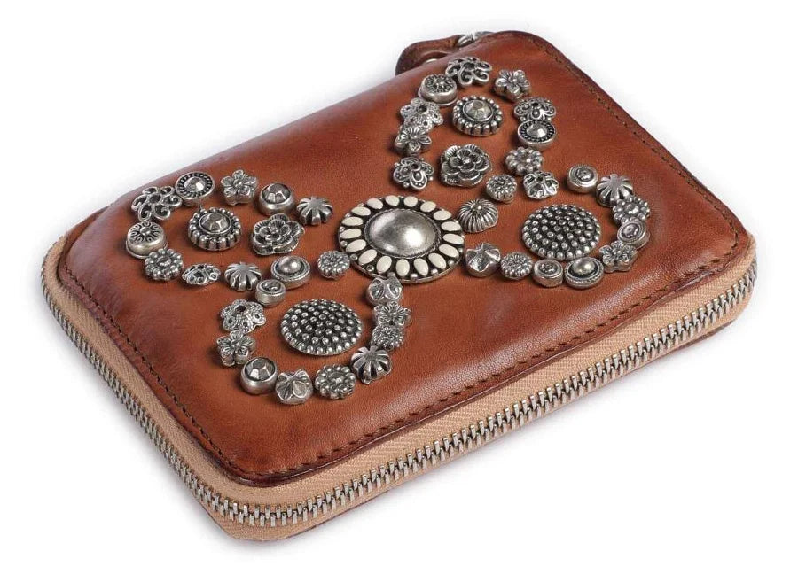 Leather wallet with studs Butterfly Campomaggi C002060ND X2743 cognac