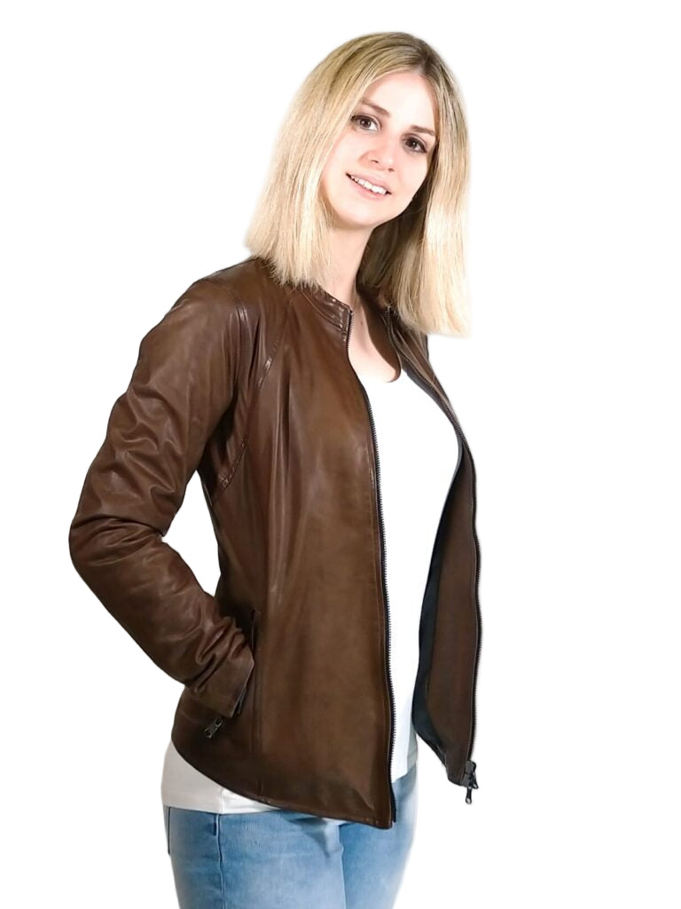 Giacca in pelle donna Romana tuscany tamponata a mano pelletteria testa di moro