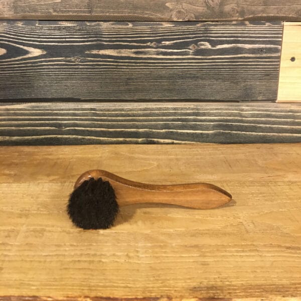 SPAZZOLA DA SCARPE PICCOLA IN CRINE DI CAVALLO SCURA ANTIGRAFFIO PER LUCIDARE