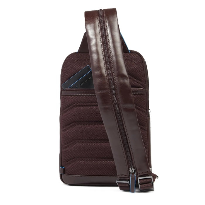 Monospalla uomo portabile a zaino CA6589B2 Mogano