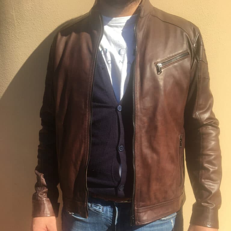 Giacca in pelle uomo tamponata a mano pegaso tuscany testa di moro