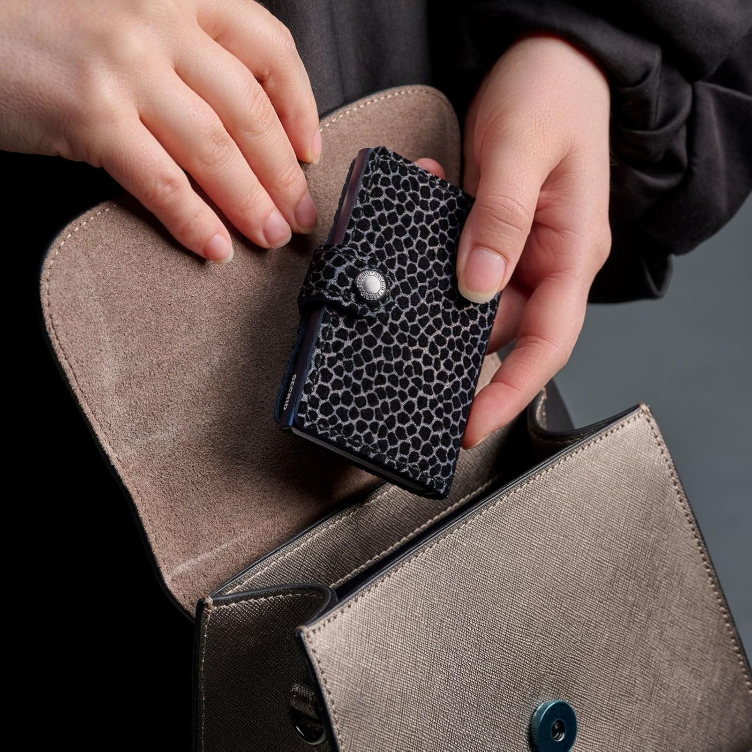 Miniwallet Giraffina SECRID MGI- blu