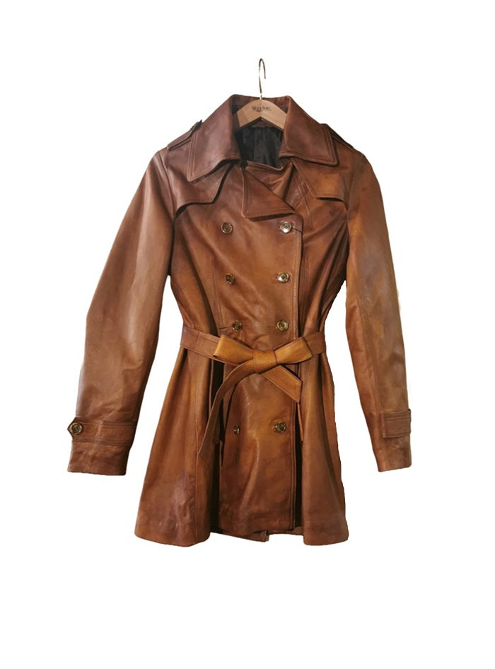 Trench donna in pelle Tuscany tamponato a mano pelletteria allegrini rivista2