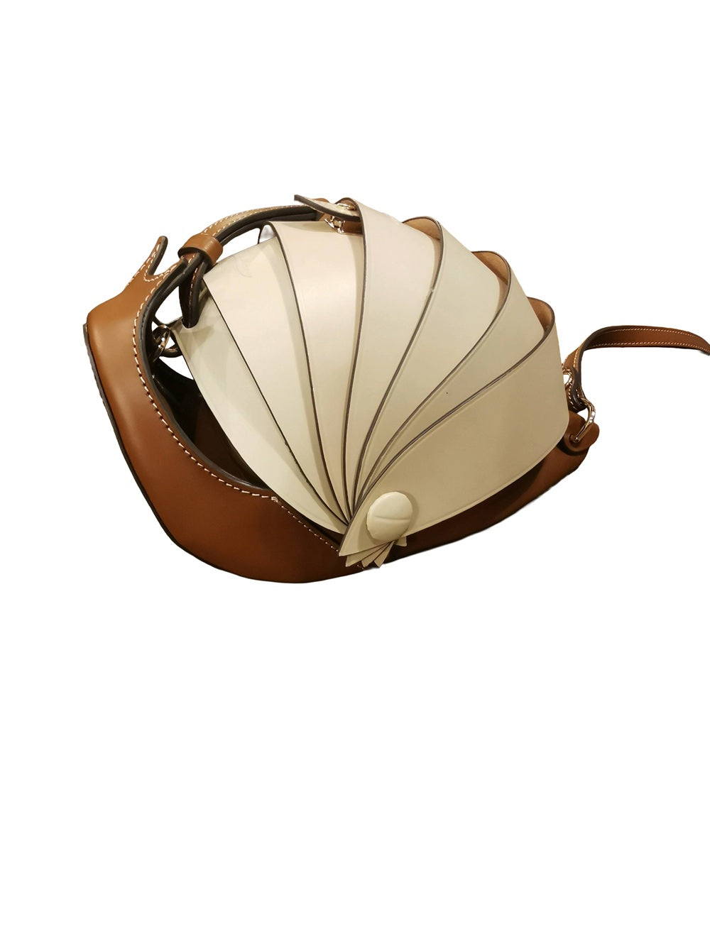 Borsa a forma di chiocciola, interamente realizzata in pelle, di Boldrini Selleria. Made in Italy