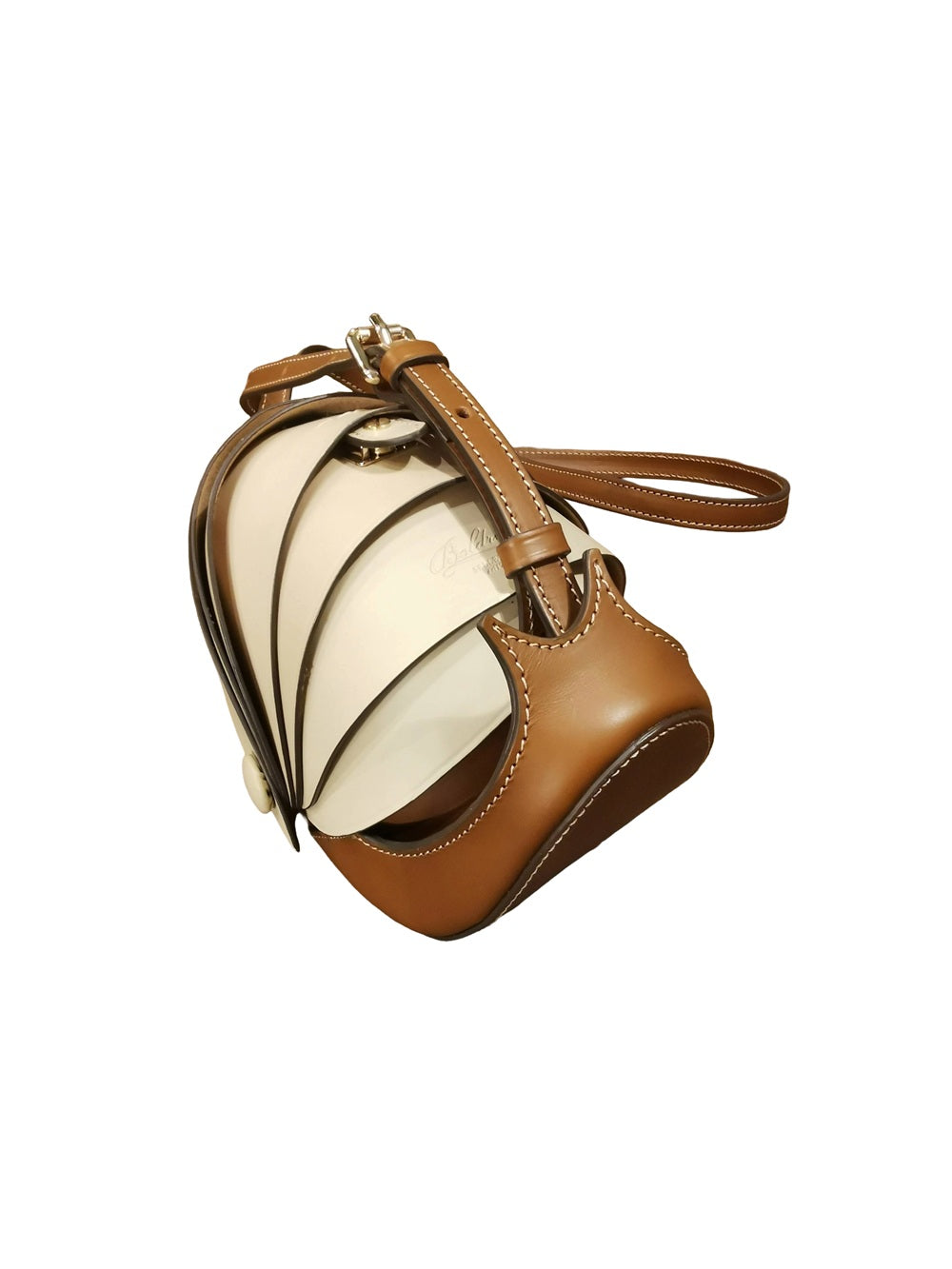 Borsa a forma di chiocciola, interamente realizzata in pelle, di Boldrini Selleria. Made in Italy