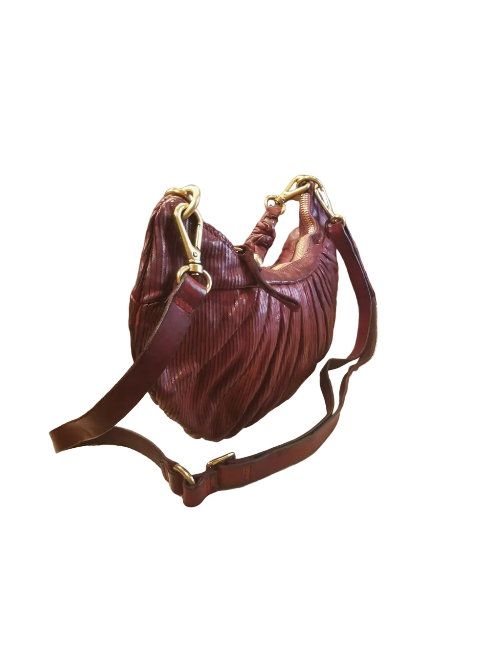 Borsa a forma di mezza luna, con una tracolla lunga e regolabile, e una piccola, entrambe staccabili e intercambiabili. Made in Italy