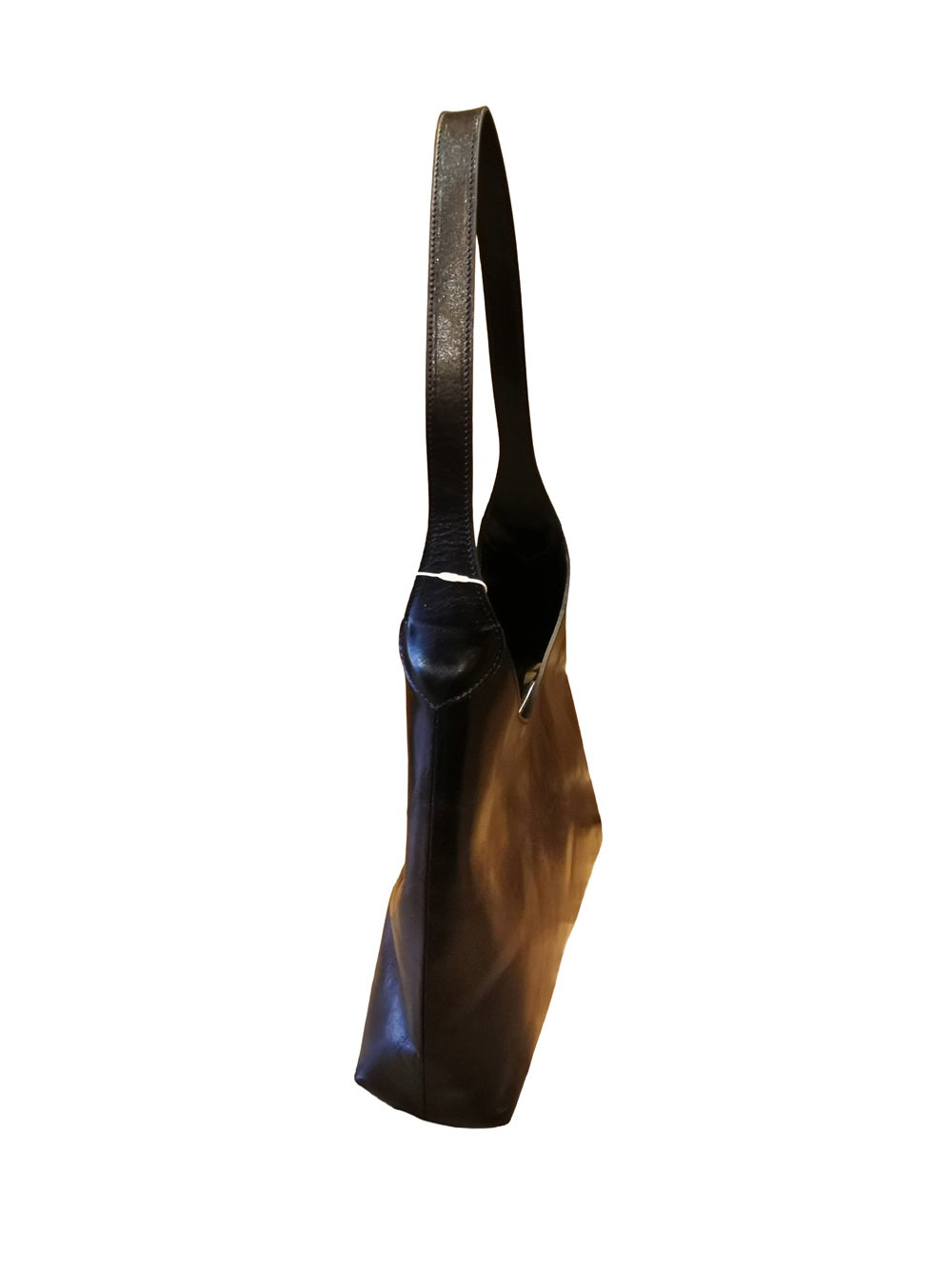Borsa con grande unico spallaccio, interamente realizzata in pelle. Made in Italy
