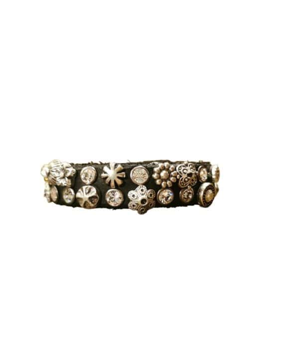 Bracelet with flower rivets and rhinestones