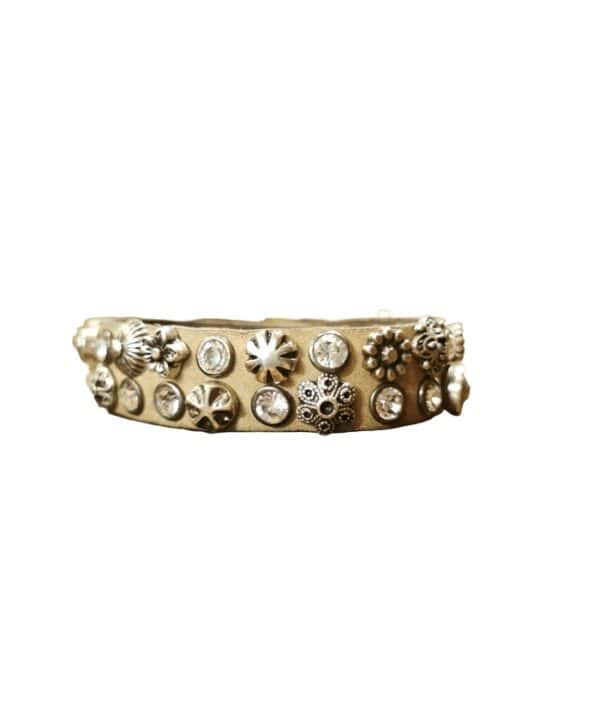 Bracelet with flower rivets and rhinestones