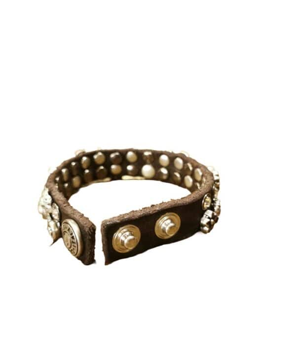 Bracciale con rivetti a fiore e strass - immagine 3